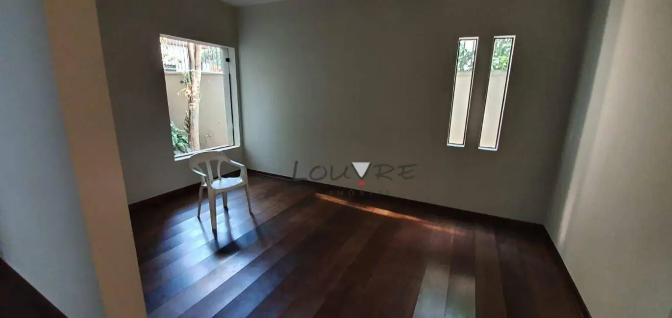 Foto 9 de Casa com 4 quartos à venda, 303m2 em Jardim Novo Mundo, São Paulo - SP