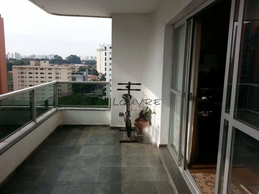 Foto 9 de Apartamento com 4 quartos à venda, 220m2 em Moema, São Paulo - SP