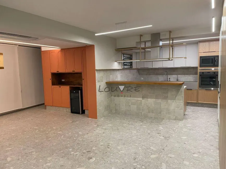 Apartamento com 3 quartos à venda, 131m2 em São Paulo - SP - imagem 1 Foto 1 de Apartamento com 3 quartos à venda, 131m2 em São Paulo - SP