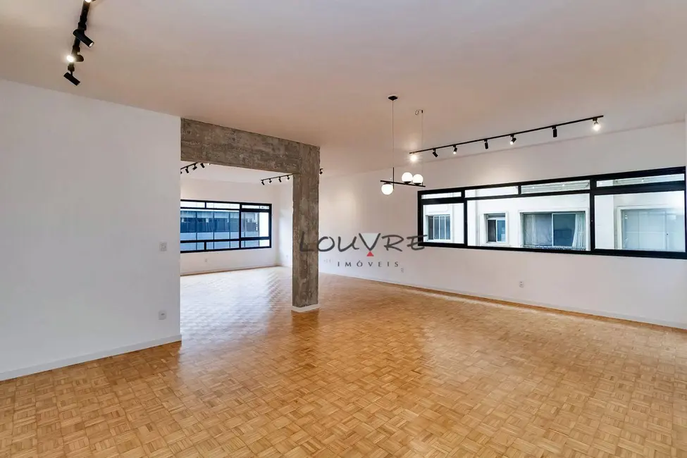 Foto 2 de Apartamento com 3 quartos à venda, 220m2 em Cerqueira César, São Paulo - SP