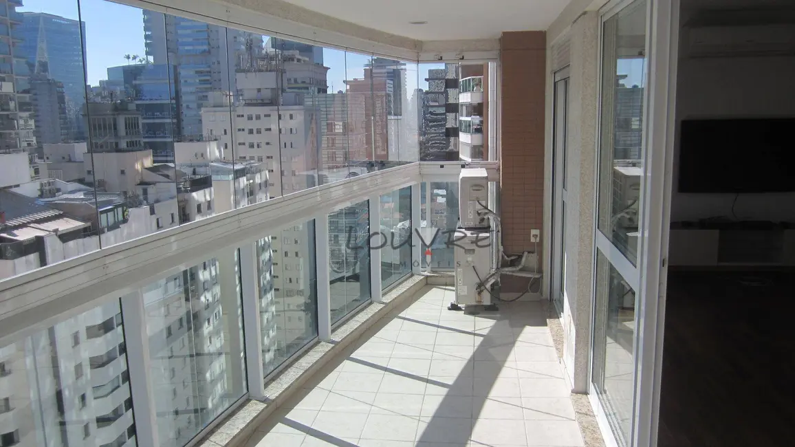 Apartamento com 3 quartos para alugar, 94m2 em Vila Olímpia, São Paulo - SP - imagem 4 Foto 4 de Apartamento com 3 quartos para alugar, 94m2 em Vila Olímpia, São Paulo - SP