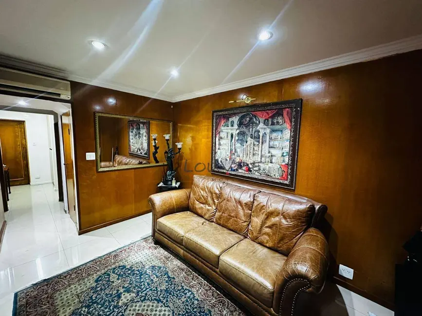 Foto 2 de Casa com 5 quartos à venda, 160m2 em Vila Uberabinha, São Paulo - SP