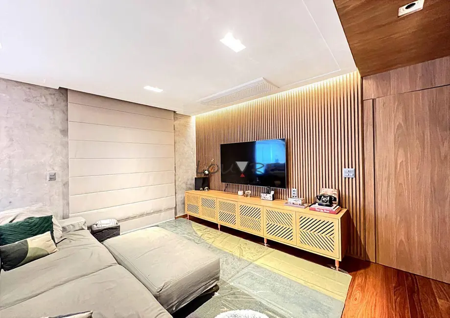 Apartamento com 4 quartos à venda, 226m2 em Vila Nova Conceição, São Paulo - SP - imagem 7 Foto 7 de Apartamento com 4 quartos à venda, 226m2 em Vila Nova Conceição, São Paulo - SP