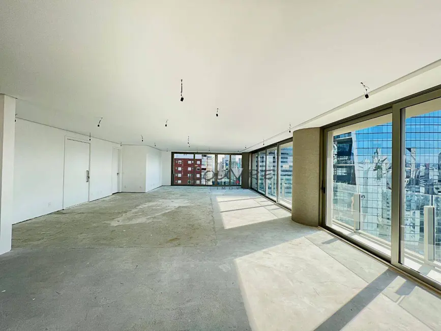 Foto 2 de Apartamento com 4 quartos à venda, 335m2 em Itaim Bibi, São Paulo - SP