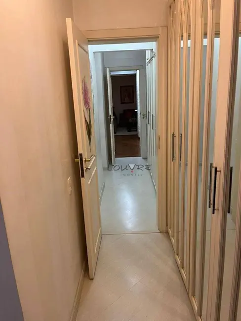 Apartamento com 3 quartos à venda, 149m2 em Moema, São Paulo - SP - imagem 5 Foto 5 de Apartamento com 3 quartos à venda, 149m2 em Moema, São Paulo - SP