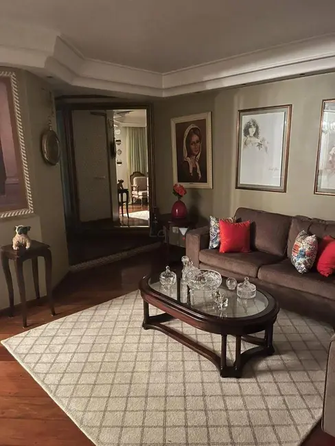 Apartamento com 3 quartos à venda, 149m2 em Moema, São Paulo - SP - imagem 1 Foto 1 de Apartamento com 3 quartos à venda, 149m2 em Moema, São Paulo - SP