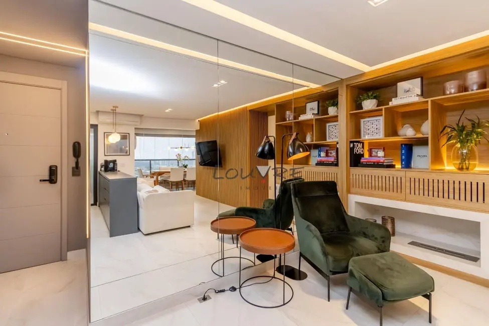 Foto 3 de Apartamento com 3 quartos à venda, 179m2 em Vila Gumercindo, São Paulo - SP