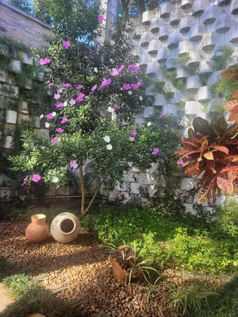 Casa com 3 quartos à venda, 266m2 em Moema, São Paulo - SP - imagem 4 Foto 4 de Casa com 3 quartos à venda, 266m2 em Moema, São Paulo - SP