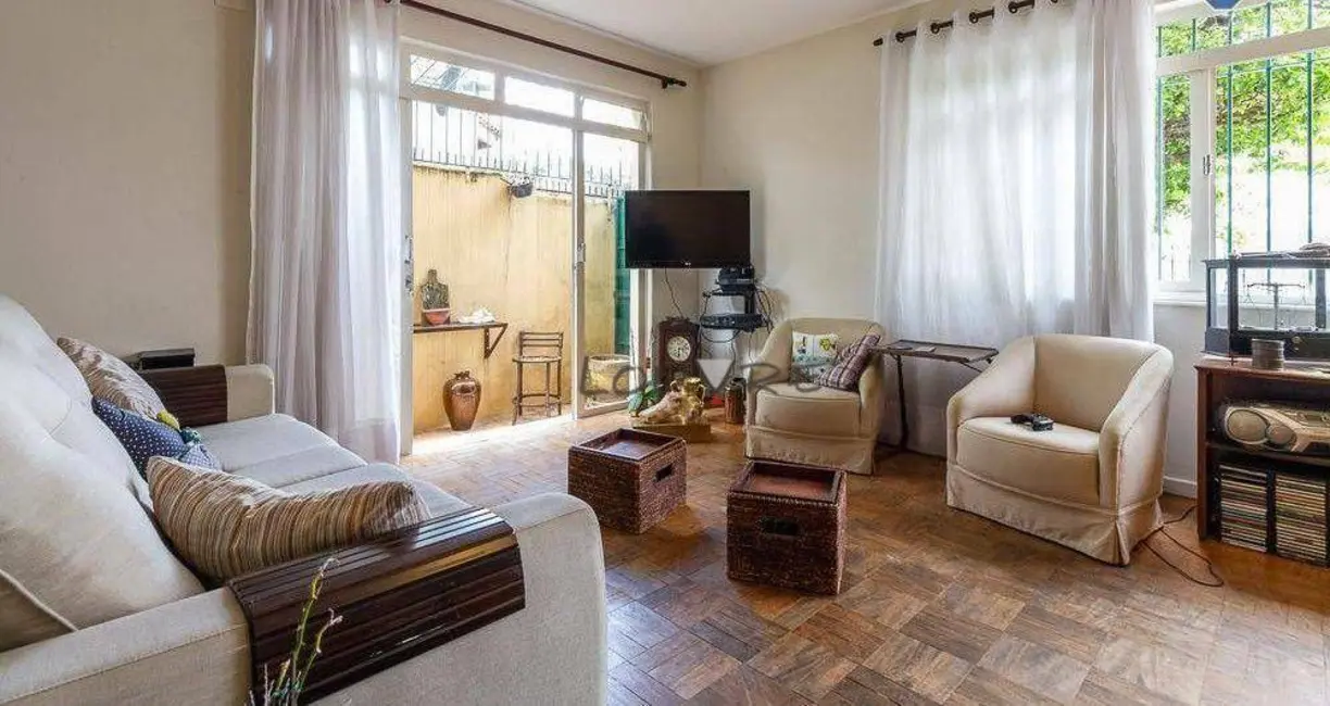 Foto 4 de Casa com 4 quartos à venda e para alugar, 250m2 em Campo Belo, São Paulo - SP