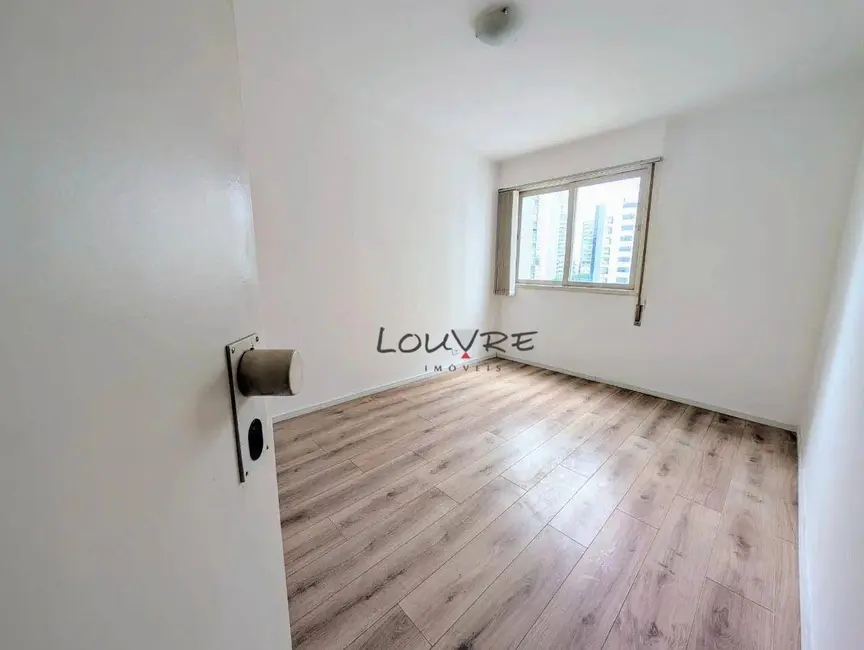 Apartamento com 2 quartos à venda, 80m2 em Moema, São Paulo - SP - imagem 4 Foto 4 de Apartamento com 2 quartos à venda, 80m2 em Moema, São Paulo - SP