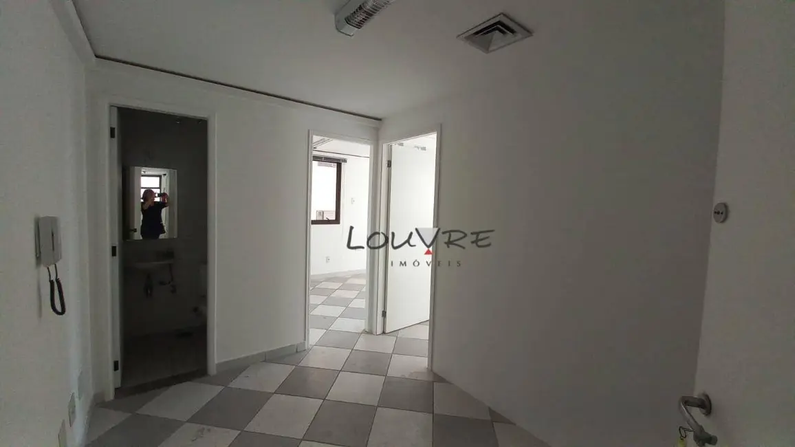 Loft / Flat à venda, 40m2 em Vila Olímpia, São Paulo - SP - imagem 2 Foto 2 de Loft / Flat à venda, 40m2 em Vila Olímpia, São Paulo - SP