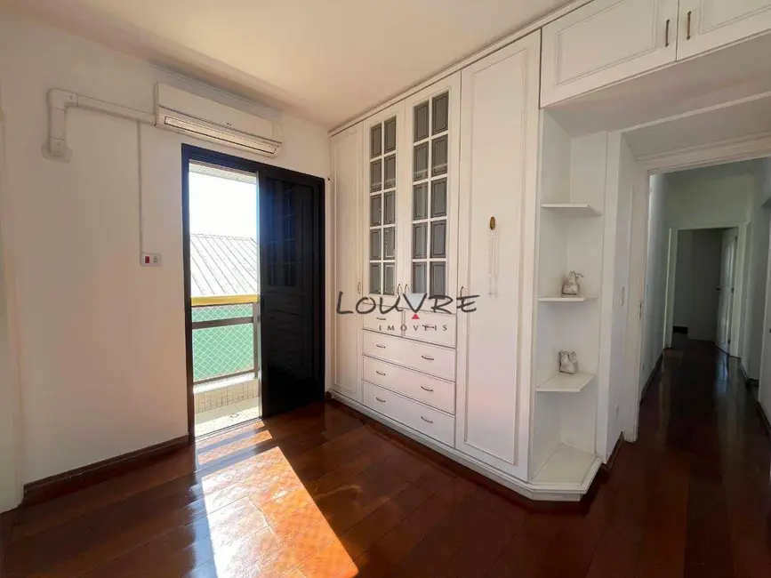 Apartamento com 3 quartos à venda, 200m2 em Vila Mariana, São Paulo - SP - imagem 9 Foto 9 de Apartamento com 3 quartos à venda, 200m2 em Vila Mariana, São Paulo - SP