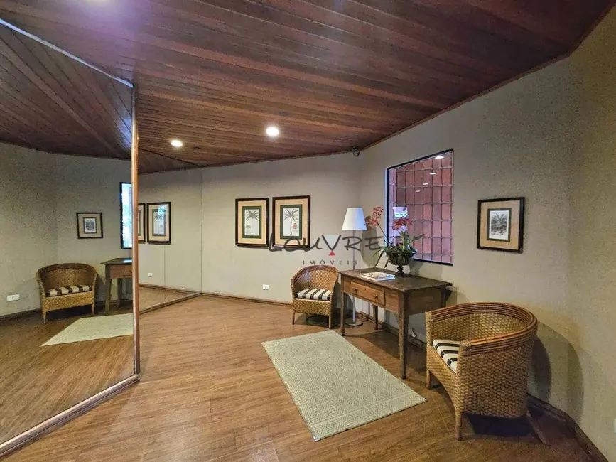 Apartamento com 3 quartos à venda, 155m2 em Jardim Europa, São Paulo - SP - imagem 2 Foto 2 de Apartamento com 3 quartos à venda, 155m2 em Jardim Europa, São Paulo - SP