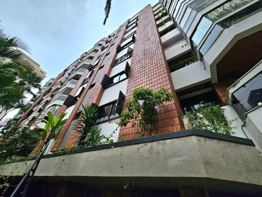 Apartamento com 3 quartos à venda, 155m2 em Jardim Europa, São Paulo - SP - imagem 5 Foto 5 de Apartamento com 3 quartos à venda, 155m2 em Jardim Europa, São Paulo - SP