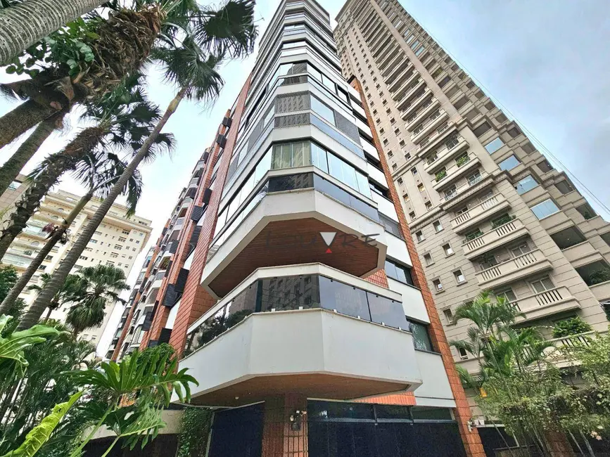 Apartamento com 3 quartos à venda, 155m2 em Jardim Europa, São Paulo - SP - imagem 9 Foto 9 de Apartamento com 3 quartos à venda, 155m2 em Jardim Europa, São Paulo - SP