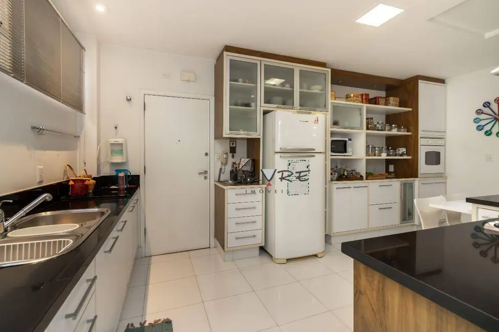 Foto 6 de Apartamento com 3 quartos à venda, 210m2 em Santa Cecília, São Paulo - SP