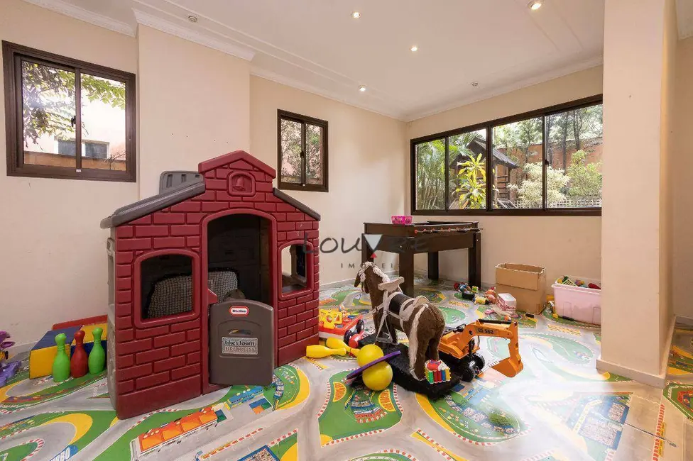 Apartamento com 3 quartos à venda, 151m2 em Vila Mariana, São Paulo - SP - imagem 2 Foto 2 de Apartamento com 3 quartos à venda, 151m2 em Vila Mariana, São Paulo - SP