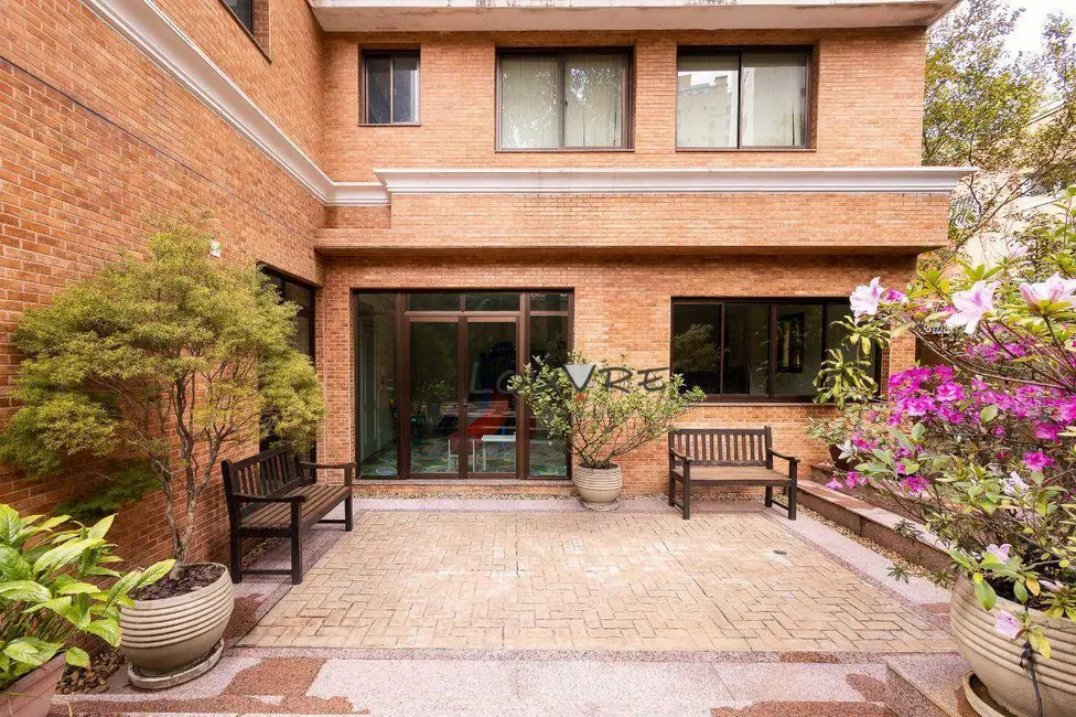 Apartamento com 3 quartos à venda, 151m2 em Vila Mariana, São Paulo - SP - imagem 5 Foto 5 de Apartamento com 3 quartos à venda, 151m2 em Vila Mariana, São Paulo - SP