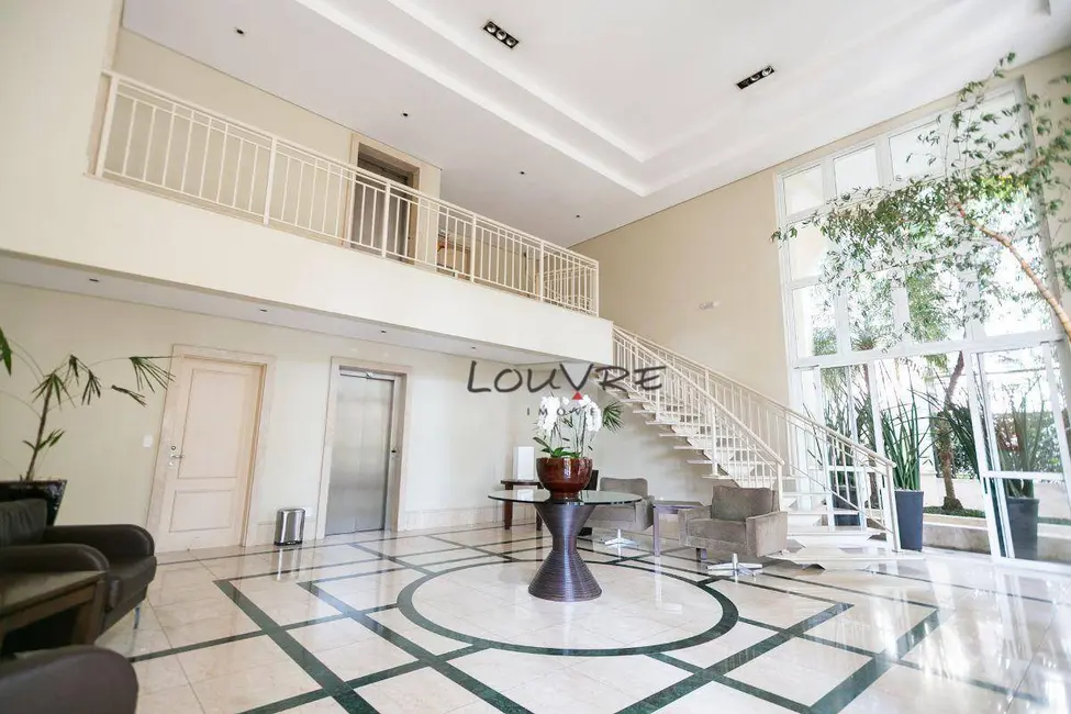 Foto 3 de Apartamento com 4 quartos para alugar, 240m2 em Higienópolis, São Paulo - SP