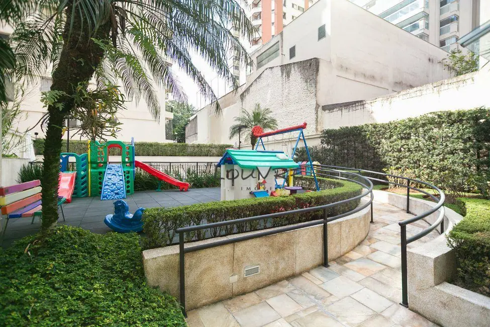 Foto 6 de Apartamento com 4 quartos para alugar, 240m2 em Higienópolis, São Paulo - SP