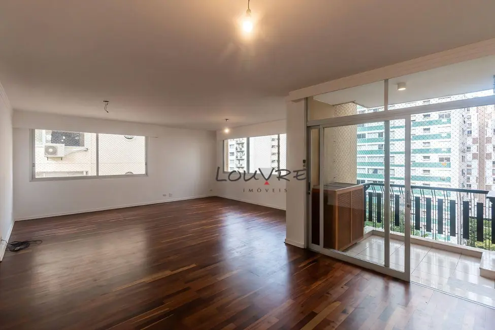 Foto 9 de Apartamento com 3 quartos para alugar, 160m2 em Itaim Bibi, São Paulo - SP