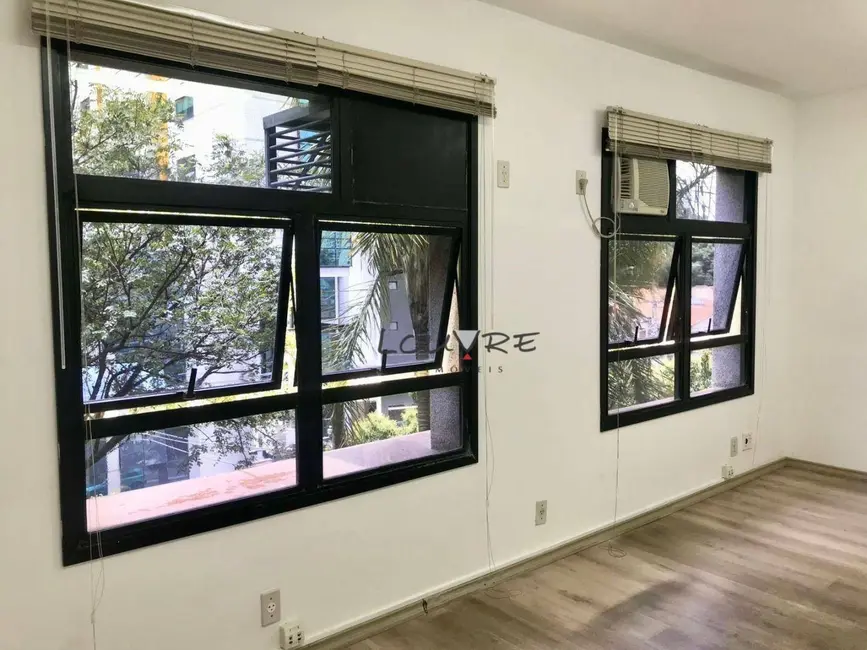 Foto 2 de Loft / Flat à venda, 33m2 em Vila Nova Conceição, São Paulo - SP