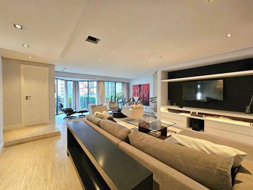 Foto 8 de Apartamento com 2 quartos à venda, 163m2 em Itaim Bibi, São Paulo - SP