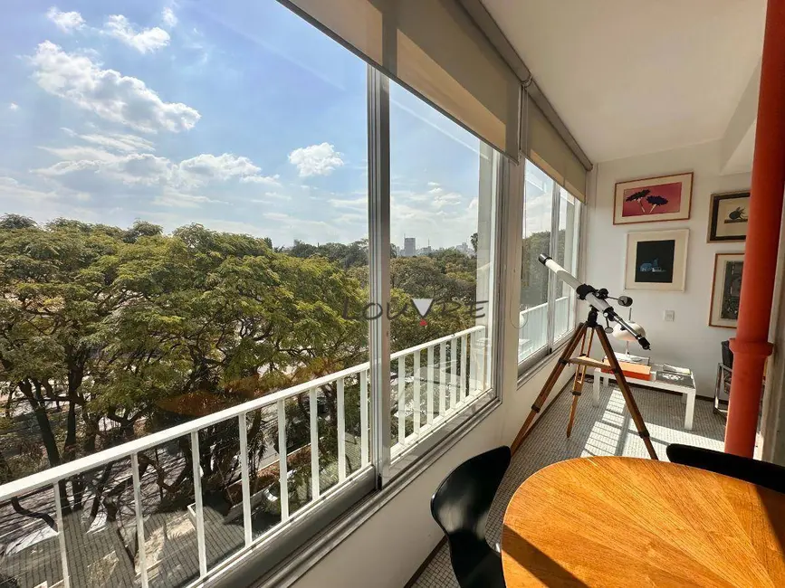 Apartamento com 3 quartos à venda, 241m2 em Jardim Europa, São Paulo - SP - imagem 6 Foto 6 de Apartamento com 3 quartos à venda, 241m2 em Jardim Europa, São Paulo - SP