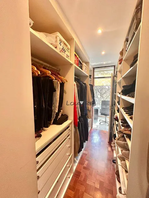 Apartamento com 3 quartos à venda, 241m2 em Jardim Europa, São Paulo - SP - imagem 8 Foto 8 de Apartamento com 3 quartos à venda, 241m2 em Jardim Europa, São Paulo - SP