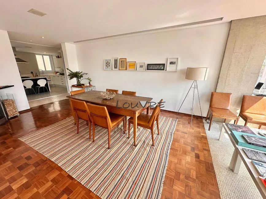 Apartamento com 3 quartos à venda, 241m2 em Jardim Europa, São Paulo - SP - imagem 3 Foto 3 de Apartamento com 3 quartos à venda, 241m2 em Jardim Europa, São Paulo - SP