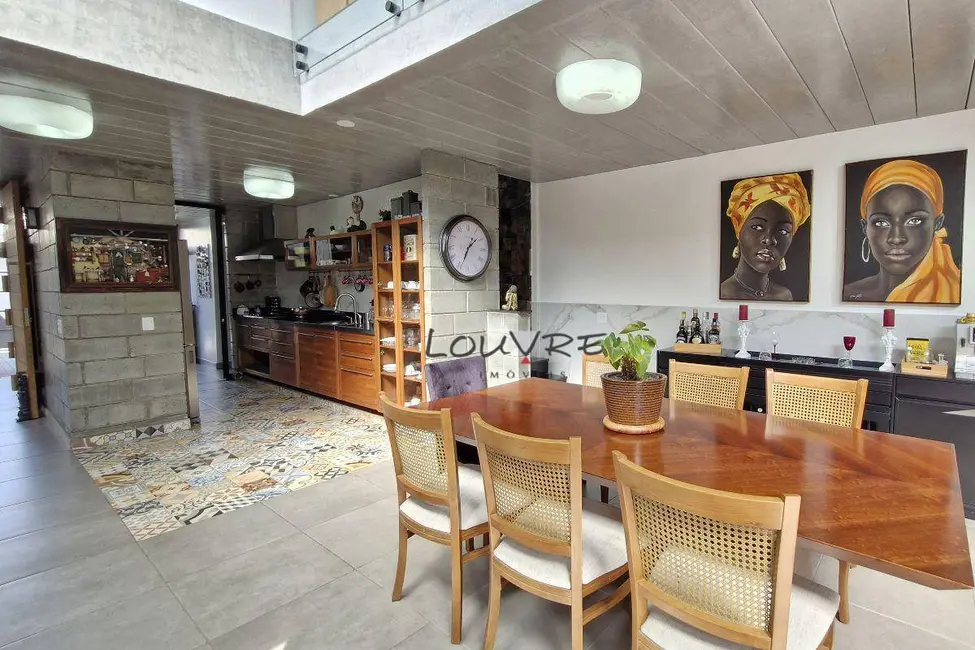 Casa com 3 quartos à venda, 225m2 em Água Branca, São Paulo - SP - imagem 1 Foto 1 de Casa com 3 quartos à venda, 225m2 em Água Branca, São Paulo - SP