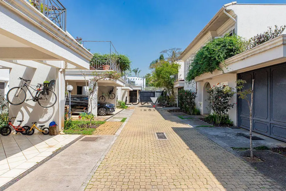 Foto 1 de Casa de Condomínio com 4 quartos à venda, 250m2 em Jardim Cordeiro, São Paulo - SP