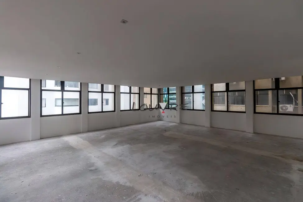 Loft / Flat à venda, 230m2 em Vila Olímpia, São Paulo - SP - imagem 4 Foto 4 de Loft / Flat à venda, 230m2 em Vila Olímpia, São Paulo - SP