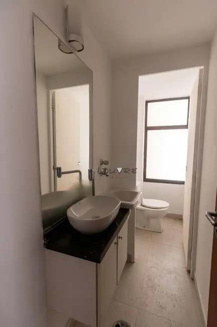 Loft / Flat à venda, 230m2 em Vila Olímpia, São Paulo - SP - imagem 6 Foto 6 de Loft / Flat à venda, 230m2 em Vila Olímpia, São Paulo - SP