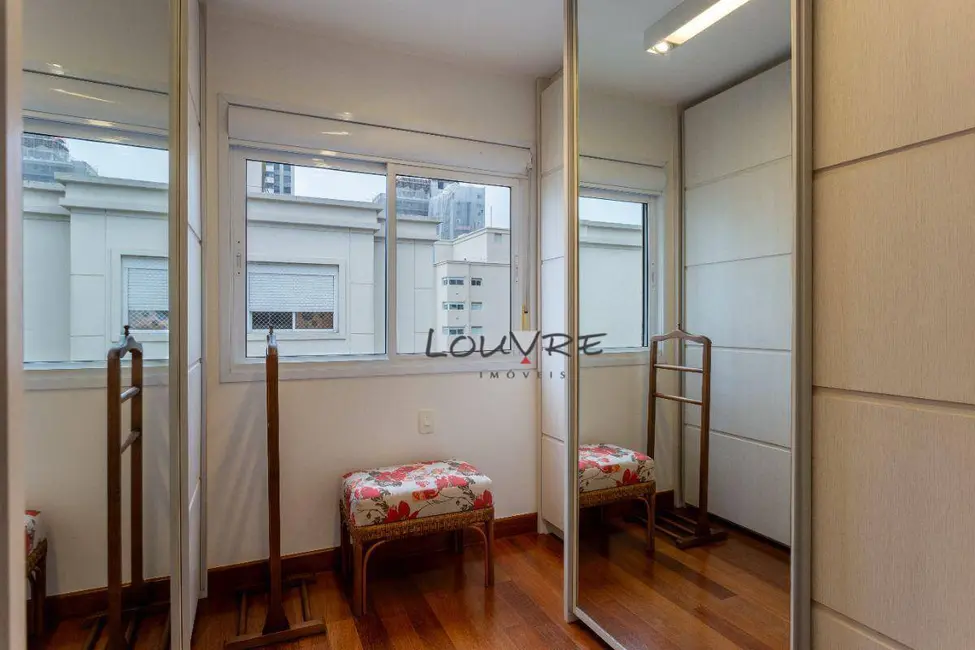 Apartamento com 3 quartos à venda, 131m2 em Campo Belo, São Paulo - SP - imagem 8 Foto 8 de Apartamento com 3 quartos à venda, 131m2 em Campo Belo, São Paulo - SP