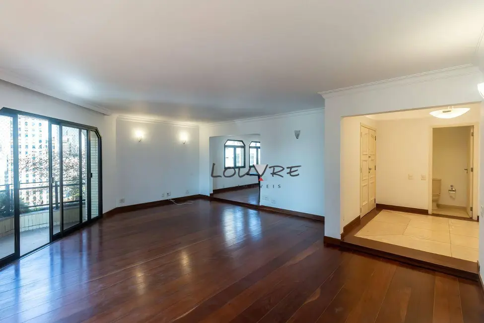 Foto 6 de Apartamento com 3 quartos para alugar, 240m2 em Itaim Bibi, São Paulo - SP