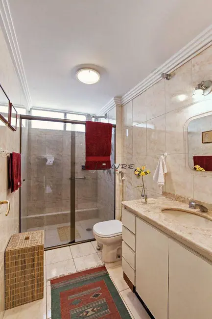 Foto 8 de Apartamento com 3 quartos à venda, 220m2 em Itaim Bibi, São Paulo - SP