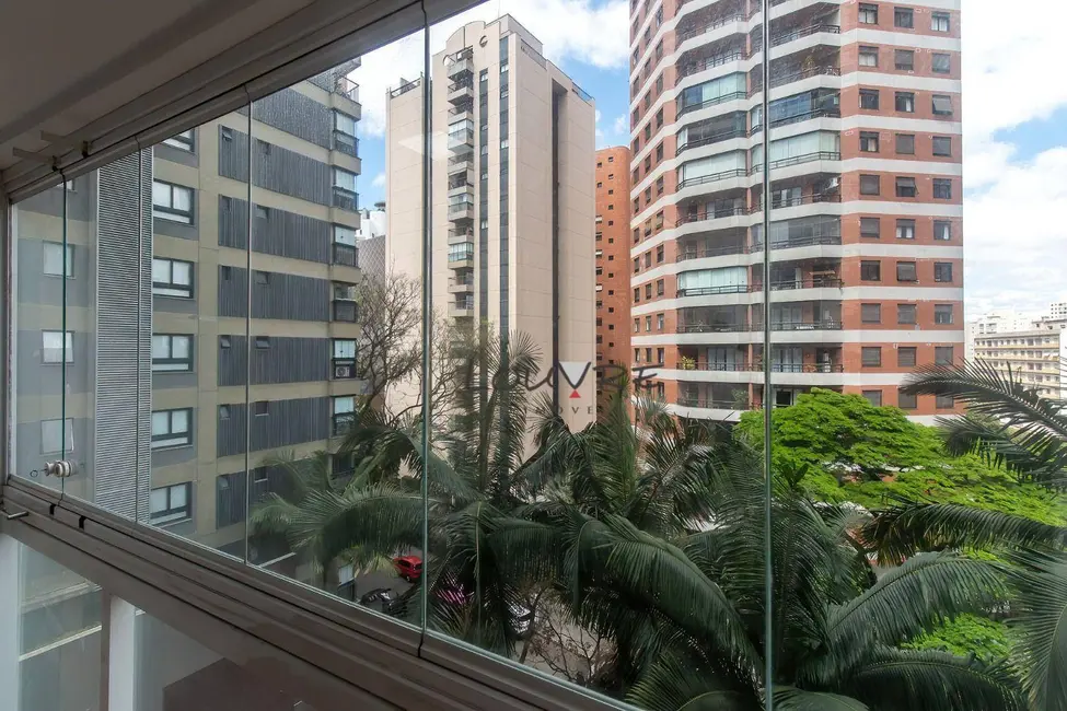 Foto 6 de Apartamento com 3 quartos para alugar, 172m2 em Vila Nova Conceição, São Paulo - SP