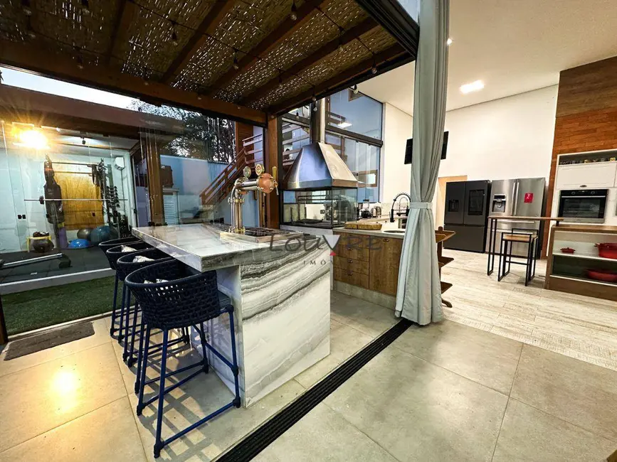 Foto 2 de Casa com 5 quartos à venda, 750m2 em Campo Belo, São Paulo - SP