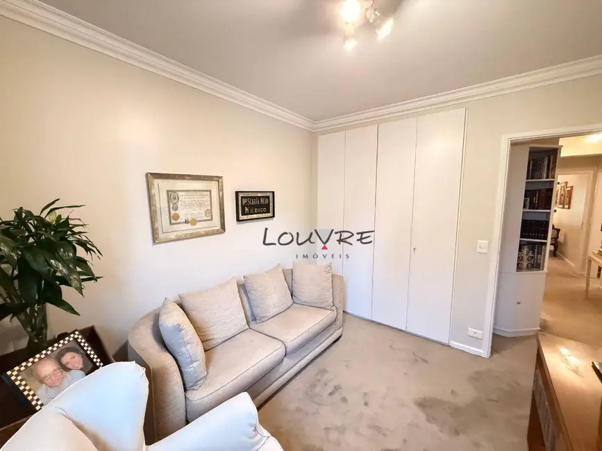 Foto 8 de Apartamento com 3 quartos à venda, 138m2 em Itaim Bibi, São Paulo - SP