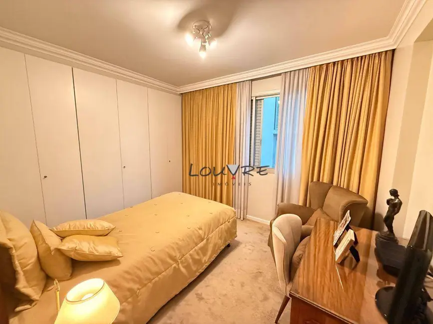 Foto 5 de Apartamento com 3 quartos à venda, 138m2 em Itaim Bibi, São Paulo - SP