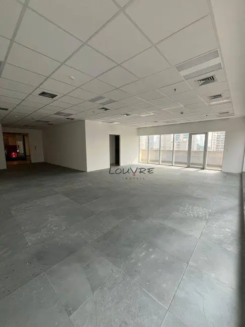 Loft / Flat para alugar, 192m2 em Itaim Bibi, São Paulo - SP - imagem 4 Foto 4 de Loft / Flat para alugar, 192m2 em Itaim Bibi, São Paulo - SP