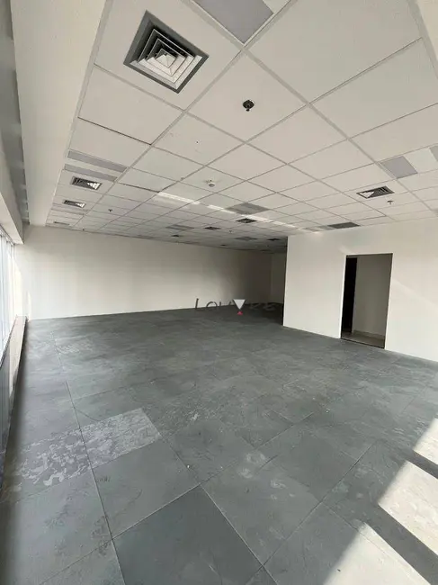 Loft / Flat para alugar, 192m2 em Itaim Bibi, São Paulo - SP - imagem 6 Foto 6 de Loft / Flat para alugar, 192m2 em Itaim Bibi, São Paulo - SP