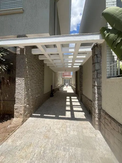 Casa com 3 quartos para alugar, 300m2 em Indianópolis, São Paulo - SP - imagem 2 Foto 2 de Casa com 3 quartos para alugar, 300m2 em Indianópolis, São Paulo - SP