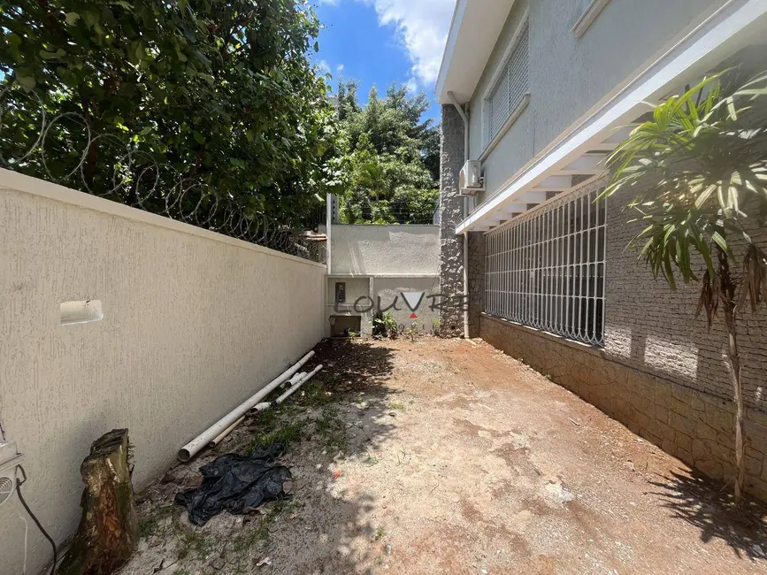 Casa com 3 quartos para alugar, 300m2 em Indianópolis, São Paulo - SP - imagem 4 Foto 4 de Casa com 3 quartos para alugar, 300m2 em Indianópolis, São Paulo - SP