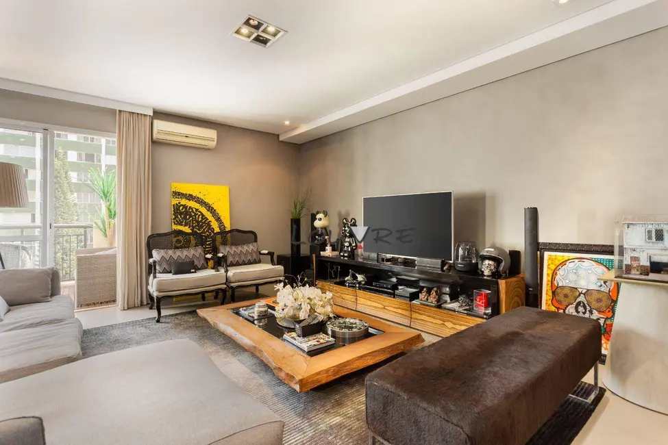 Apartamento com 2 quartos à venda, 163m2 em Moema, São Paulo - SP - imagem 3 Foto 3 de Apartamento com 2 quartos à venda, 163m2 em Moema, São Paulo - SP