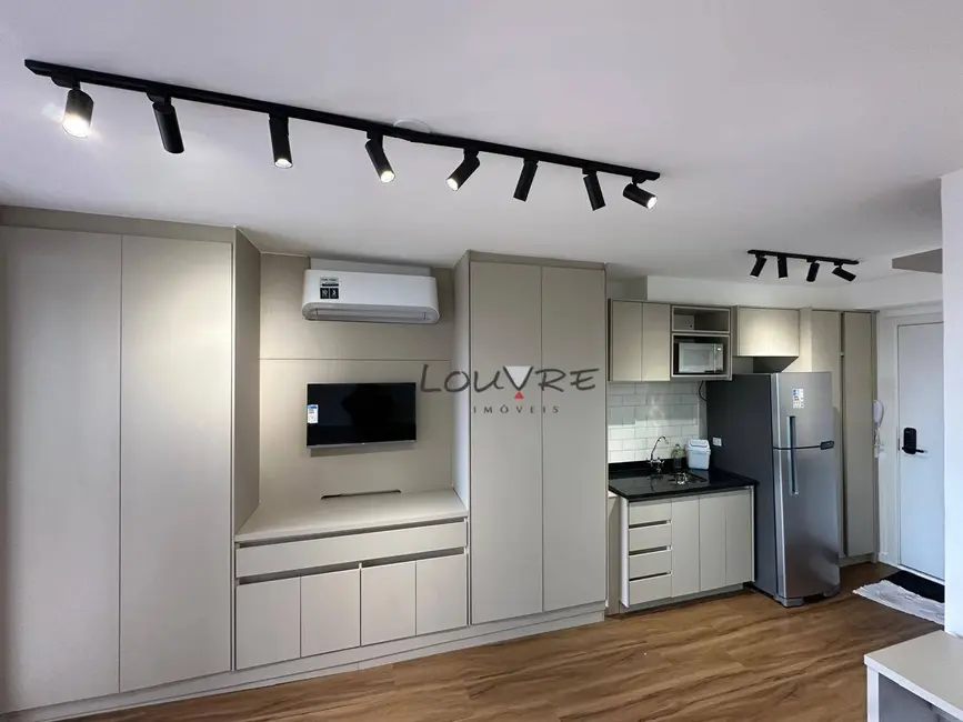 Foto 2 de Kitnet com 1 quarto para alugar, 25m2 em Vila Olímpia, São Paulo - SP