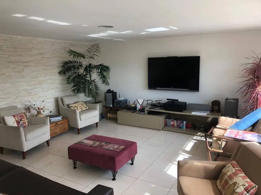 Casa com 5 quartos à venda, 224m2 em Vila Mariana, São Paulo - SP - imagem 1 Foto 1 de Casa com 5 quartos à venda, 224m2 em Vila Mariana, São Paulo - SP