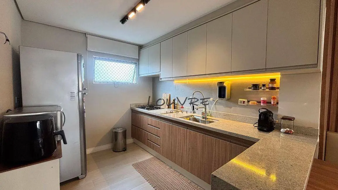 Foto 5 de Apartamento com 2 quartos à venda, 70m2 em Moema, São Paulo - SP