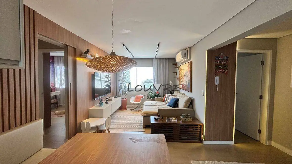 Foto 2 de Apartamento com 2 quartos à venda, 70m2 em Moema, São Paulo - SP